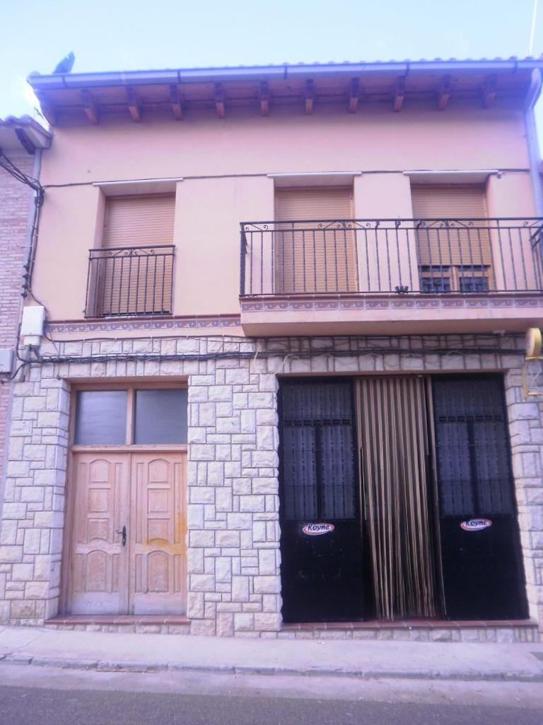 Bar Hostal Torralba De Los Sisones Luaran gambar